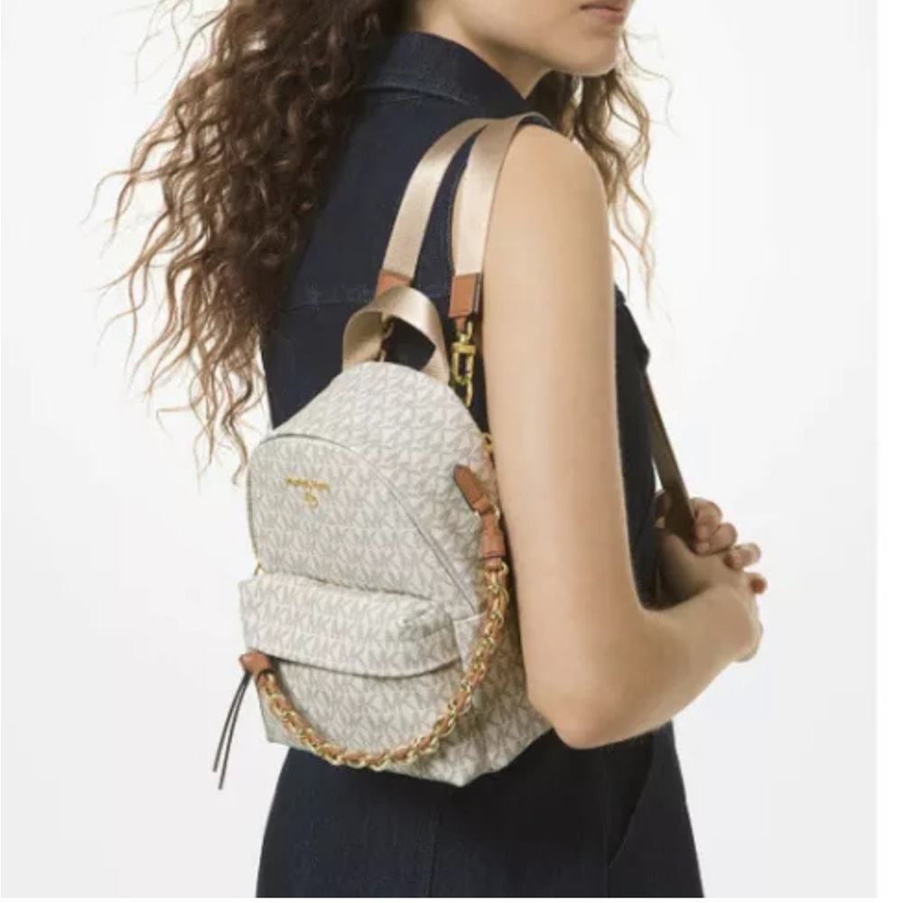 Michael Kors Slater Extra Small Convertible Messenger Vanilla/Acorn Backpack - Picture 4 of 4